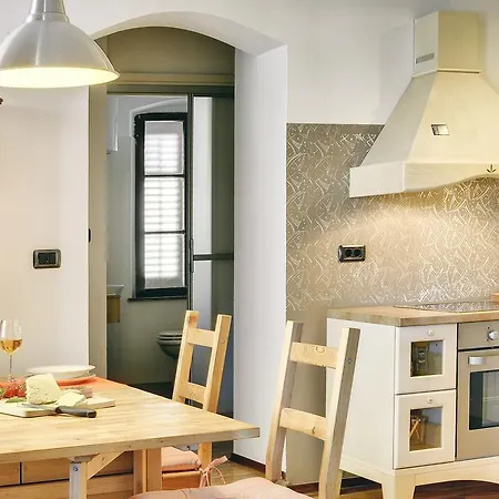 Apartment A&b